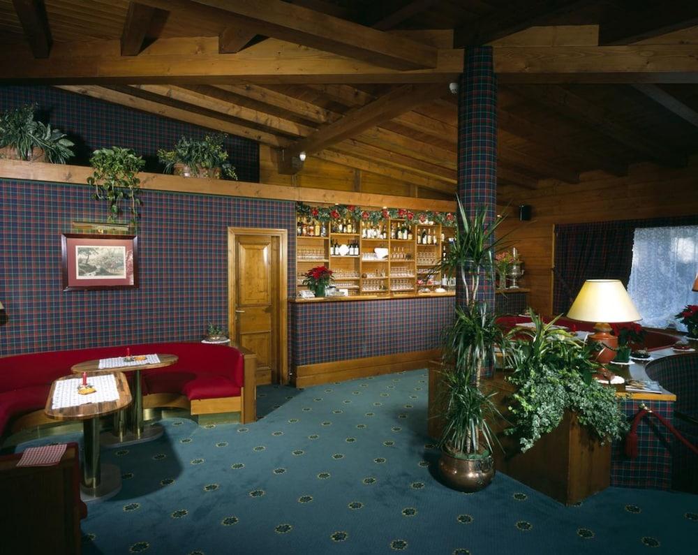 Hotel Majoni 코르티나 담페조 외부 사진