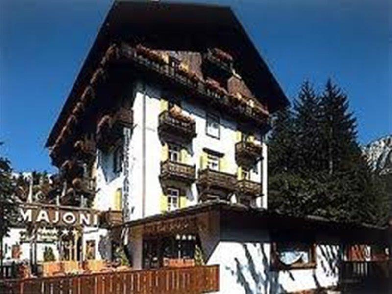 Hotel Majoni 코르티나 담페조 외부 사진
