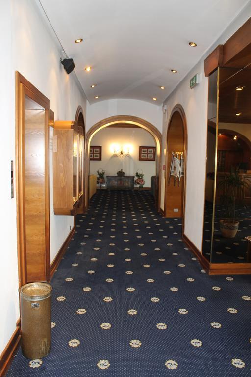 Hotel Majoni 코르티나 담페조 외부 사진