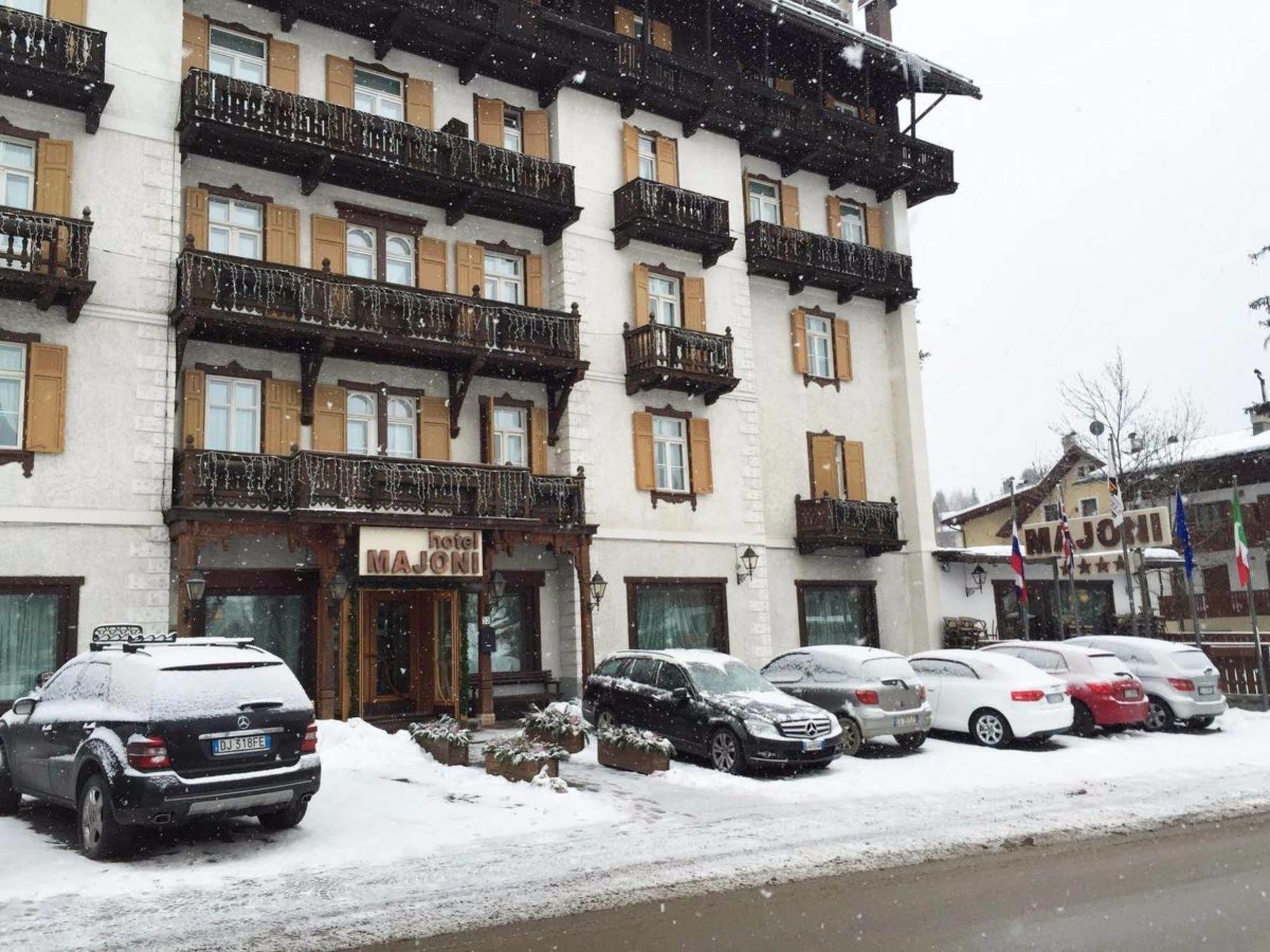 Hotel Majoni 코르티나 담페조 외부 사진
