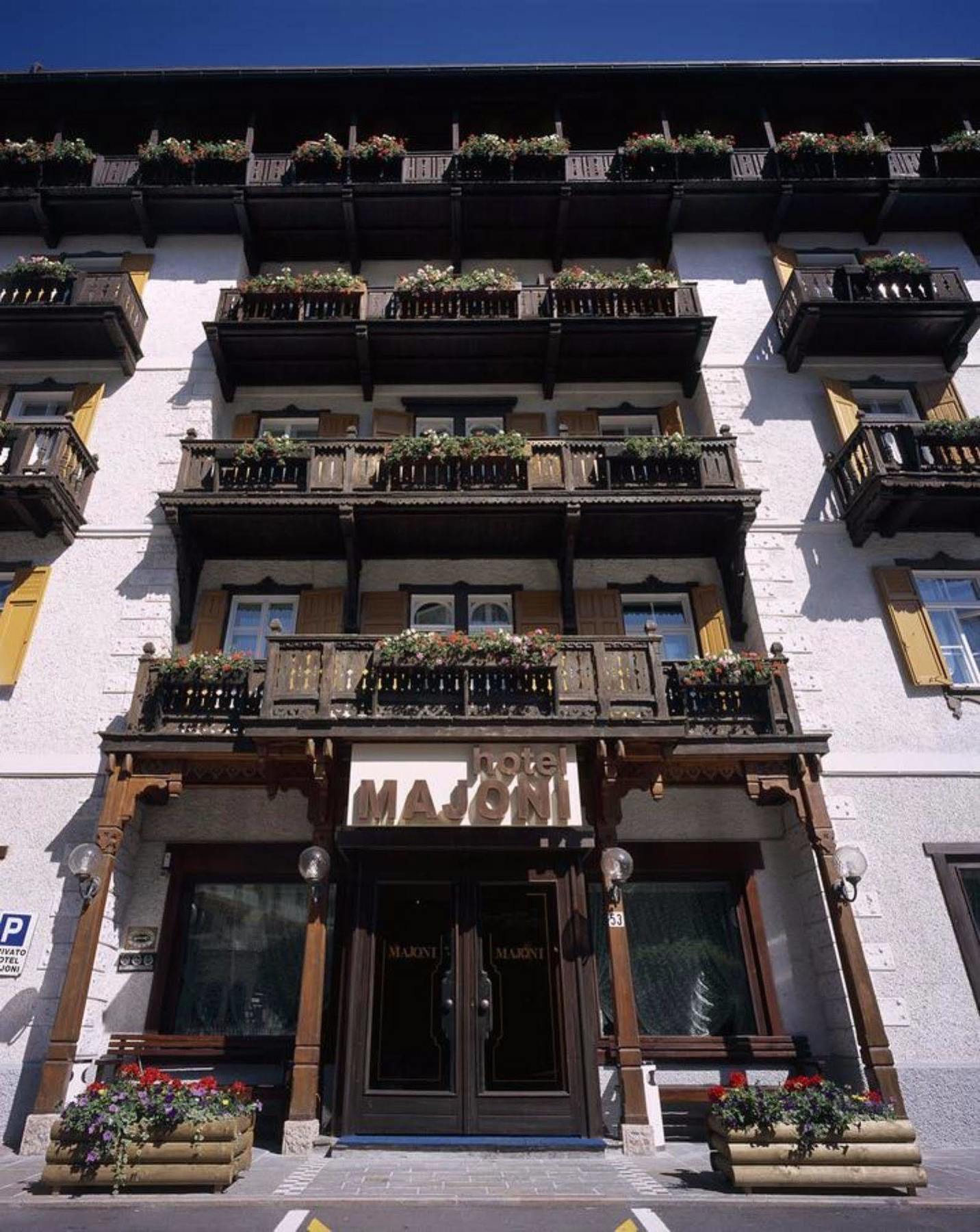 Hotel Majoni 코르티나 담페조 외부 사진