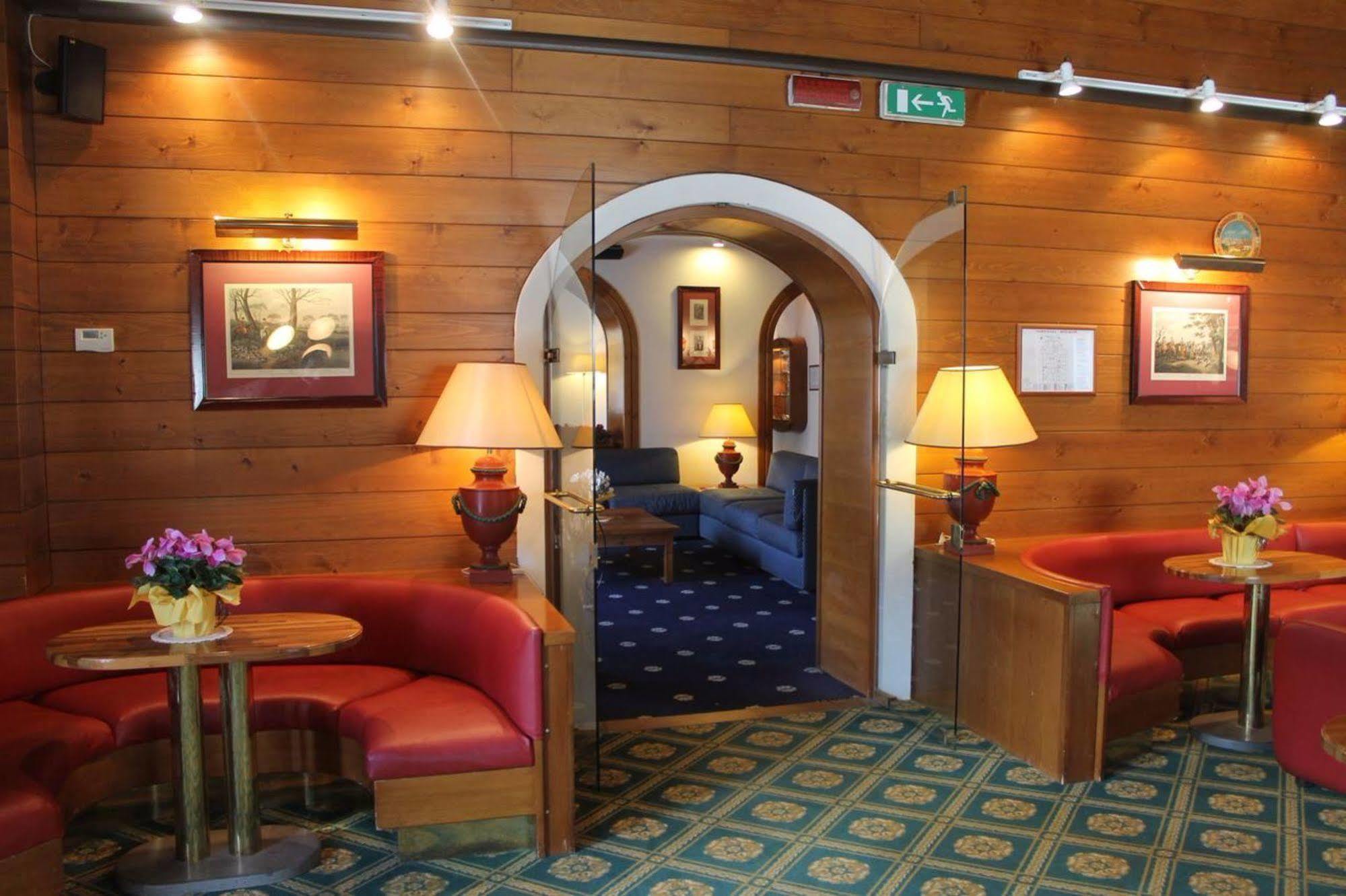 Hotel Majoni 코르티나 담페조 외부 사진